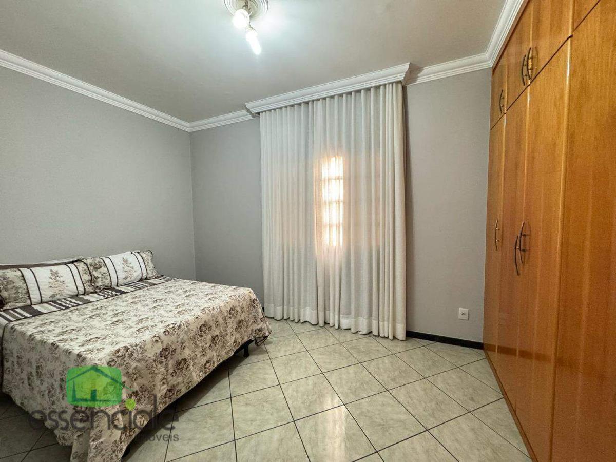 Casa, Jardim Industrial, 5 Quartos, 5 Vagas, 1 Suíte