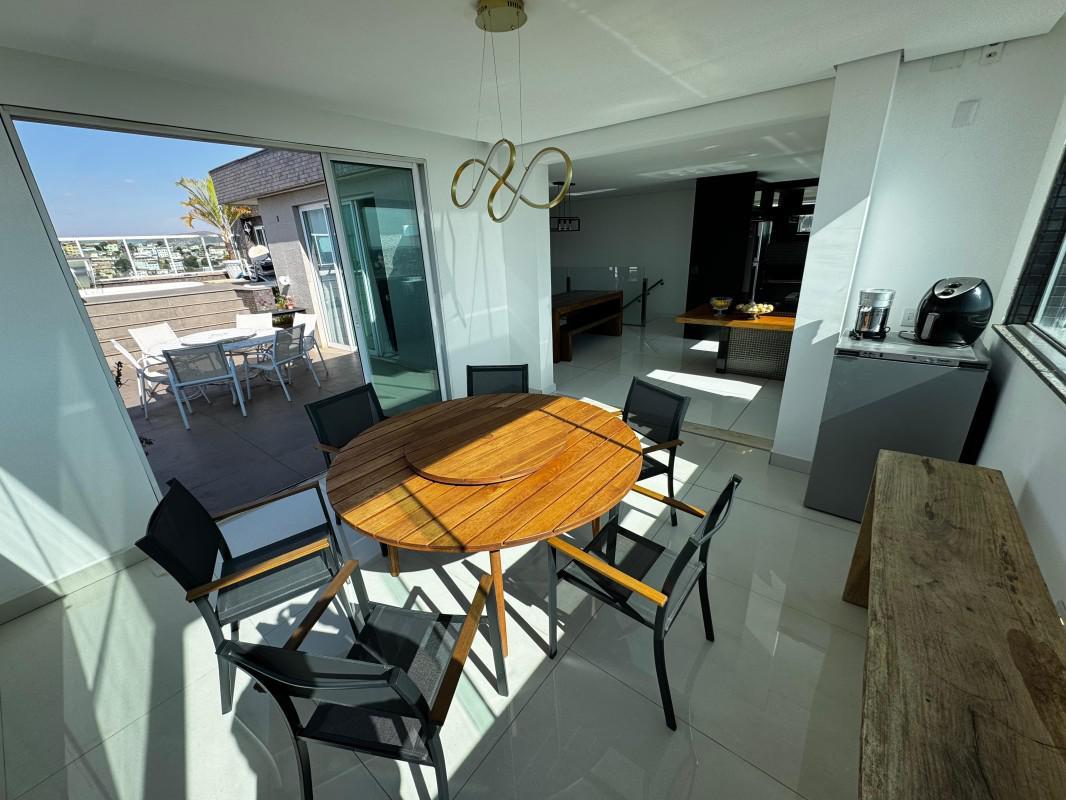 Cobertura, Fernão Dias, 4 Quartos, 4 Vagas, 2 Suítes