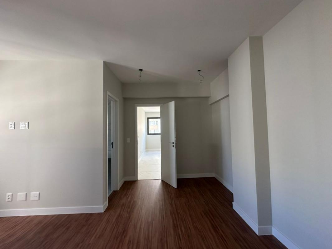 Apartamento, Centro, 2 Quartos, 2 Vagas, 1 Suíte