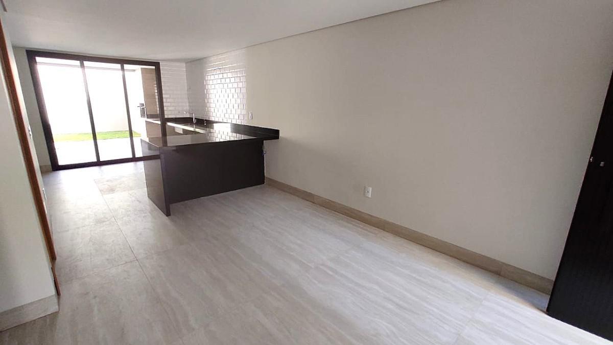 Casa, Jaraguá, 4 Quartos, 3 Vagas, 1 Suíte