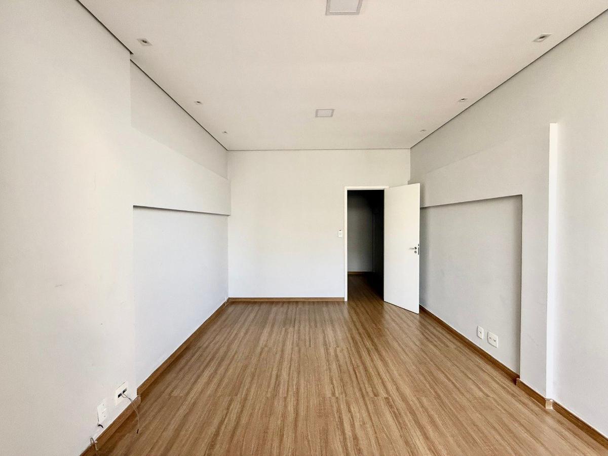 Sala, São José, 0 Quarto, 1 Vaga