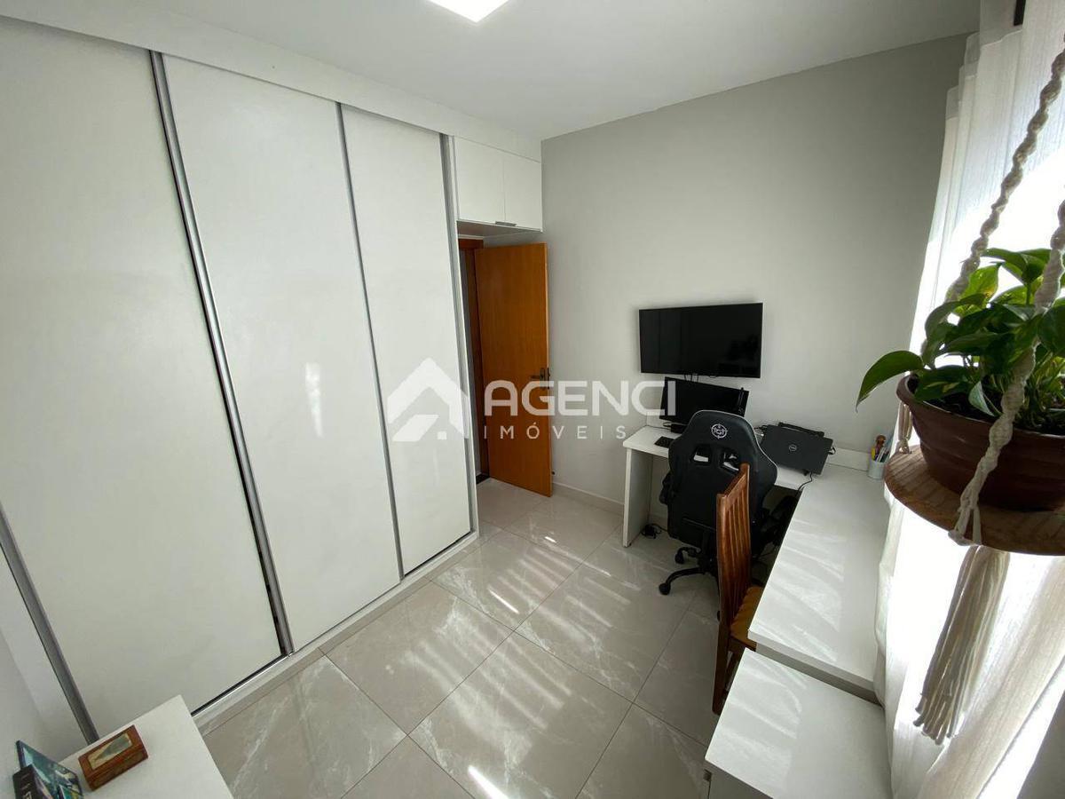 Casa, Cabral, 2 Quartos, 0 Vaga, 0 Suíte
