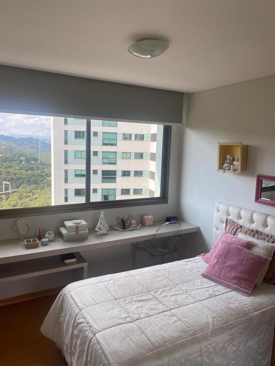 Apartamento, Vale dos Cristais, 4 Quartos, 3 Vagas, 2 Suítes