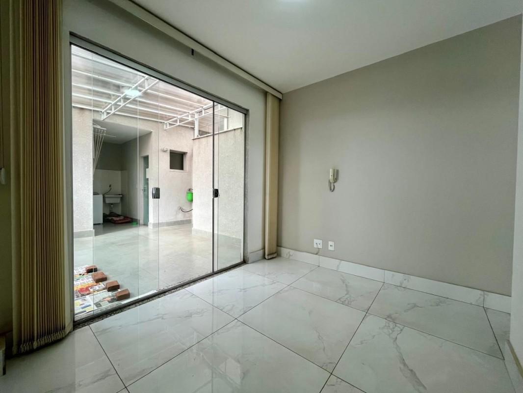 Cobertura, Cabral, 2 Quartos, 2 Vagas, 1 Suíte
