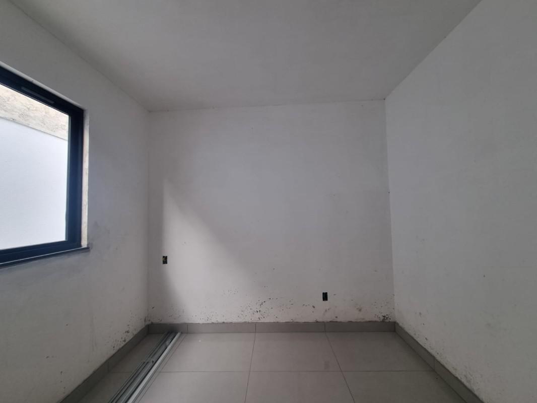 Casa, Europa, 2 Quartos, 3 Vagas, 1 Suíte