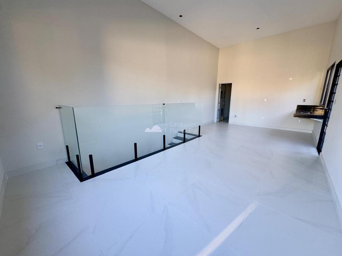 Casa, Trevo, 3 Quartos, 2 Vagas, 1 Suíte