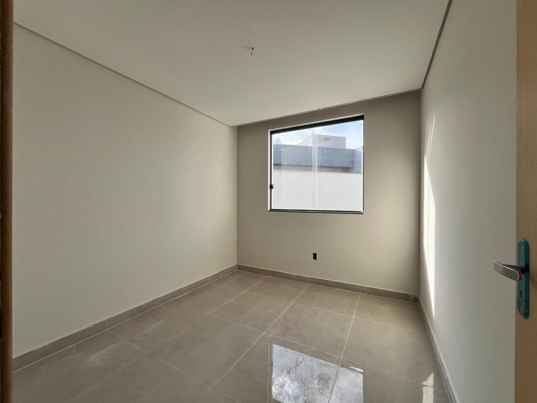 Casa, Masterville, 2 Quartos, 2 Vagas