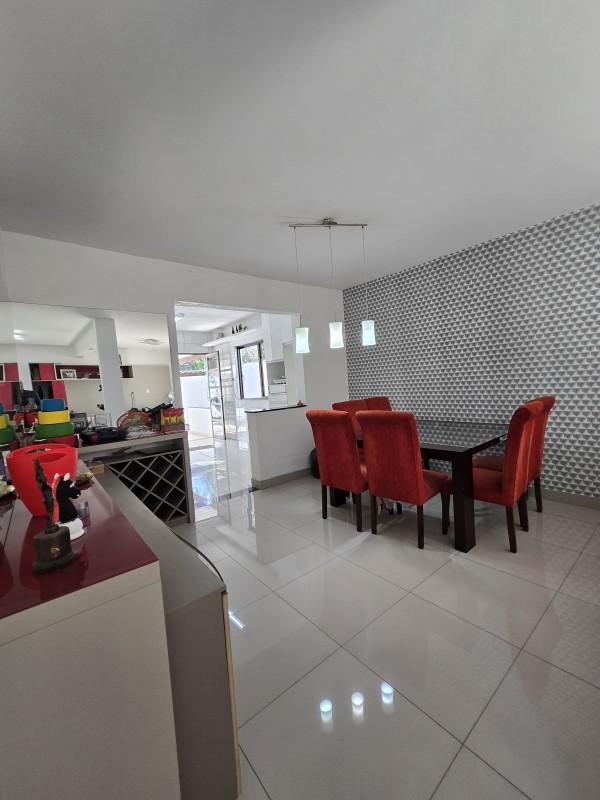 Casa, Bandeirantes (pampulha), 2 Quartos, 4 Vagas, 1 Suíte