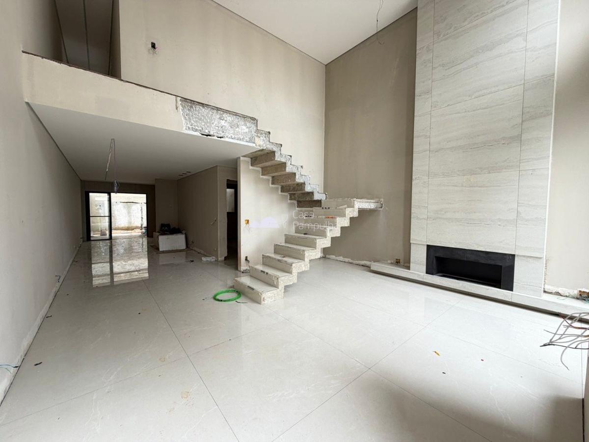 Casa, Planalto, 4 Quartos, 4 Vagas, 1 Suíte
