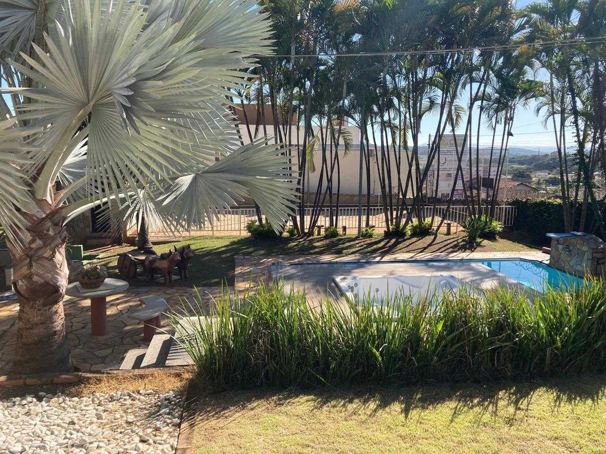 Casa, Centro, 4 Quartos, 6 Vagas, 1 Suíte