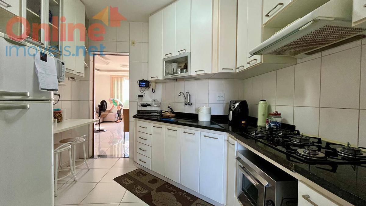 Apartamento, Sagrada Família, 3 Quartos, 0 Vaga, 1 Suíte
