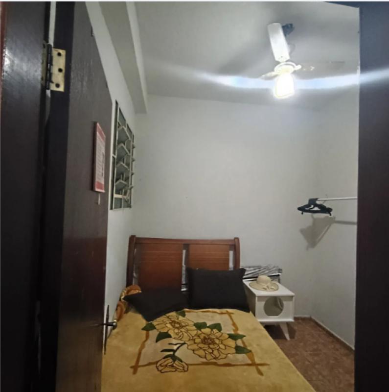 Casa, Itapoã, 2 Quartos, 0 Vaga