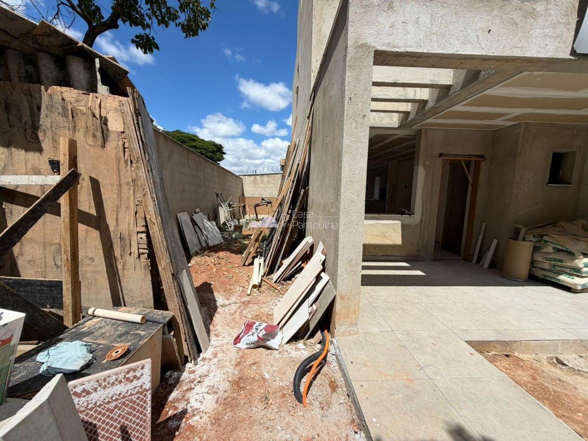 Casa, Itapoã, 3 Quartos, 2 Vagas, 1 Suíte