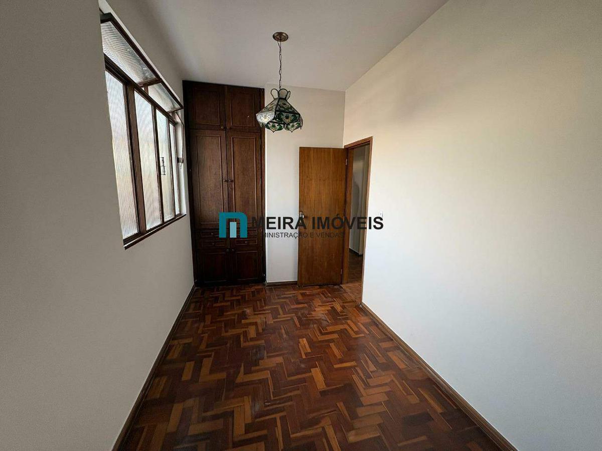 Casa, Concórdia, 6 Quartos, 0 Vaga, 1 Suíte