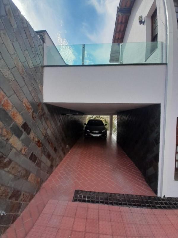 Casa, Camargos, 8 Quartos, 3 Vagas, 4 Suítes