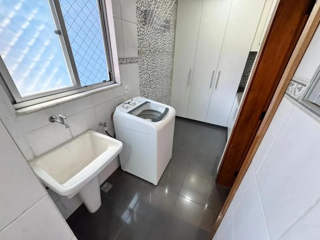 Apartamento, Sagrada Família, 3 Quartos, 2 Vagas, 1 Suíte