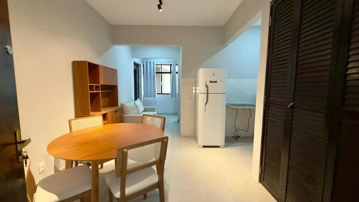 Apartamento, Centro, 2 Quartos, 0 Vaga, 1 Suíte