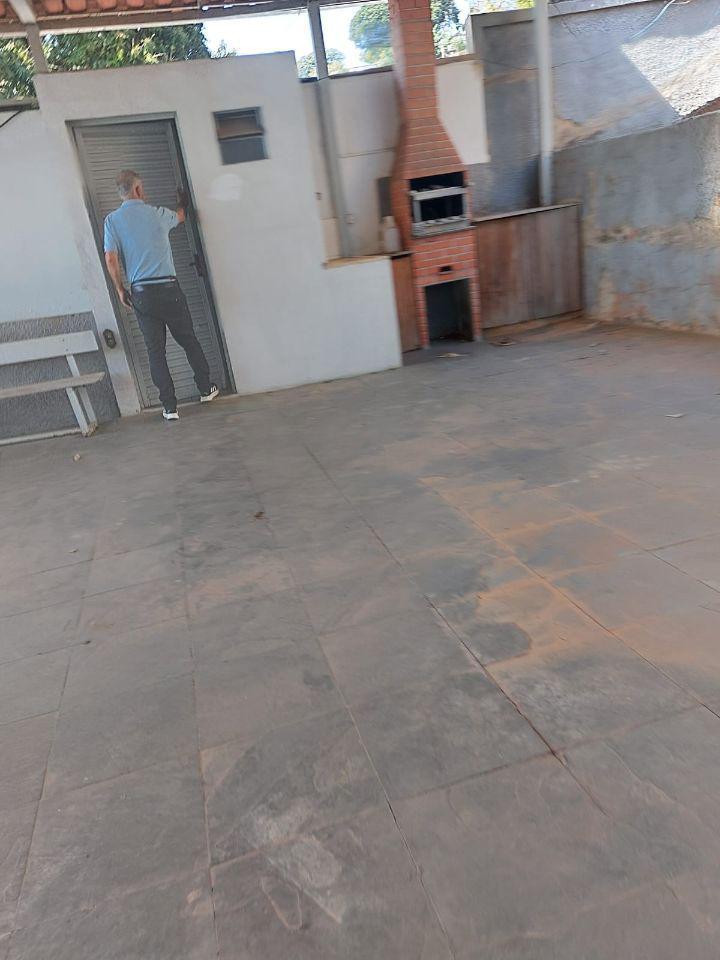 Casa, Concórdia, 3 Quartos, 4 Vagas, 1 Suíte