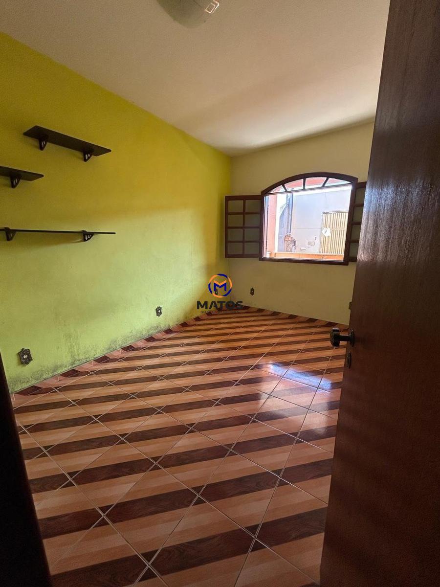 Casa, Belo Vale, 3 Quartos, 2 Vagas, 1 Suíte