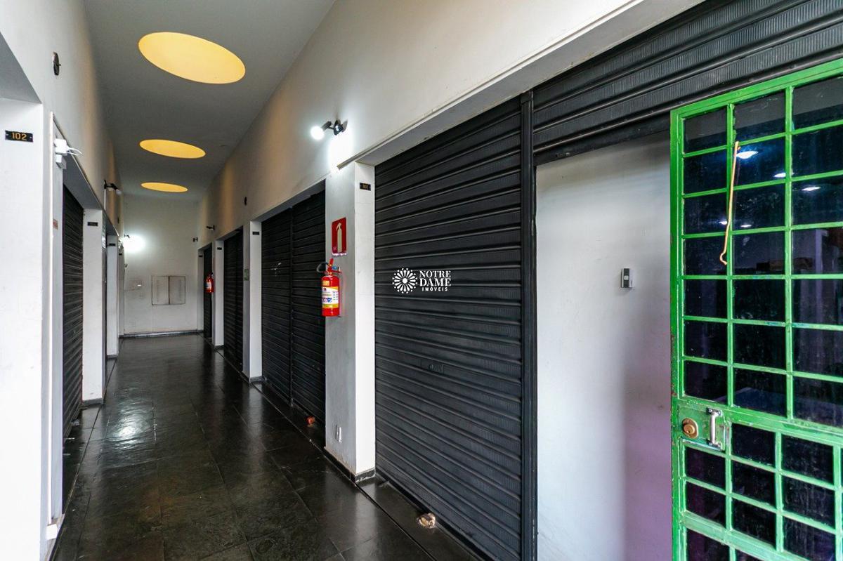 Galpão, Cinquentenário, 0 Quarto, 12 Vagas