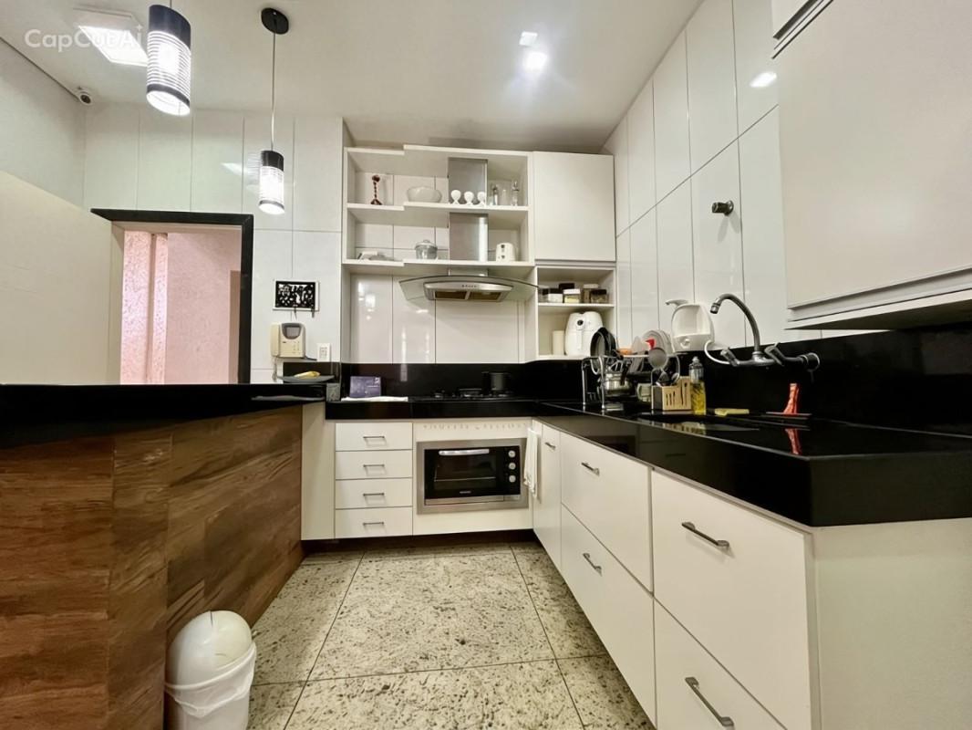 Casa, Paquetá, 3 Quartos, 4 Vagas, 1 Suíte