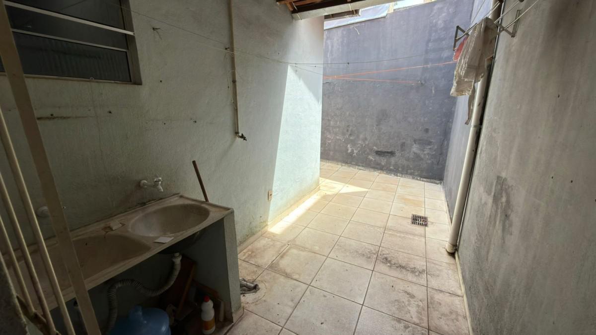 Casa, Masterville, 2 Quartos, 2 Vagas