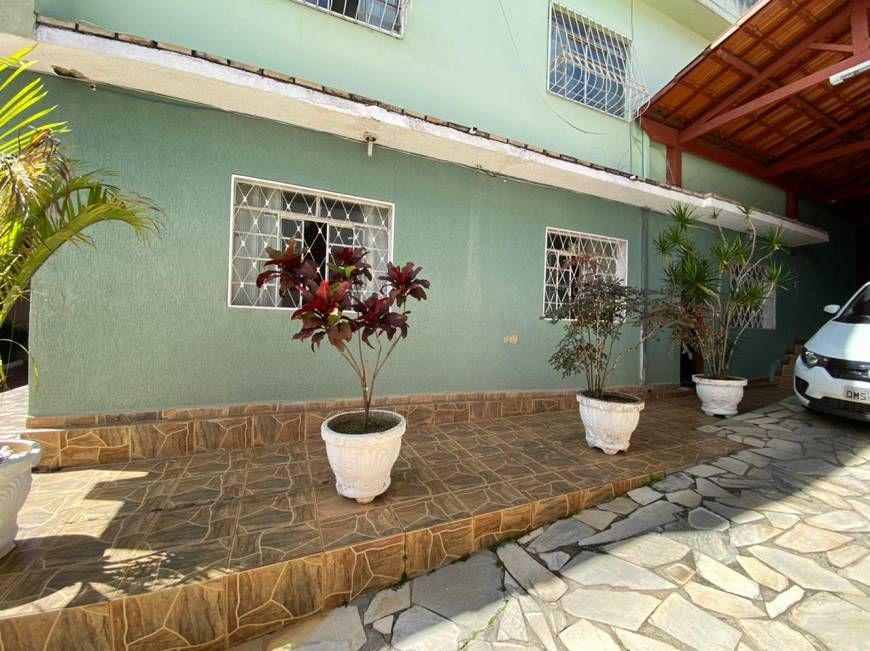 Casa, Inconfidentes, 3 Quartos, 4 Vagas