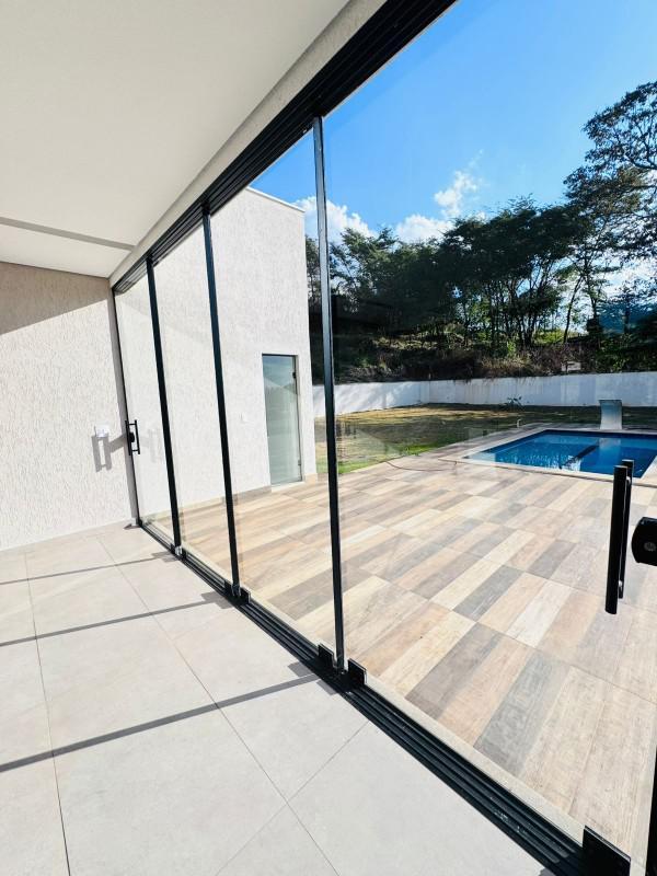 Casa, Serra dos Bandeirantes, 3 Quartos, 2 Vagas, 1 Suíte