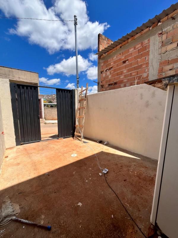 Casa, Novo Barreirinho, 3 Quartos, 1 Vaga, 1 Suíte