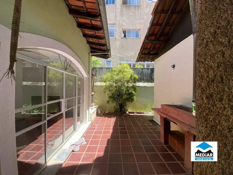 Casa, Sion, 4 Quartos, 6 Vagas, 1 Suíte