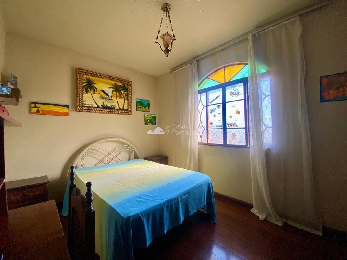 Casa, Santa Branca, 3 Quartos, 4 Vagas, 2 Suítes