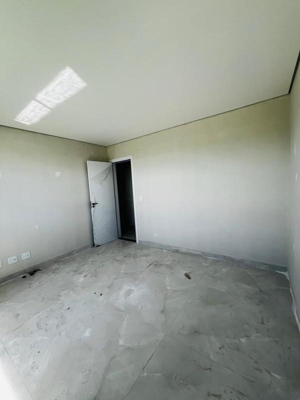 Cobertura, Santa Cruz Industrial, 4 Quartos, 2 Vagas, 1 Suíte