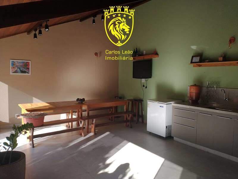 Casa, São José, 3 Quartos, 4 Vagas, 2 Suítes