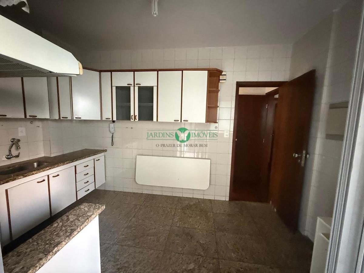 Apartamento, Ipiranga, 4 Quartos, 2 Vagas, 1 Suíte