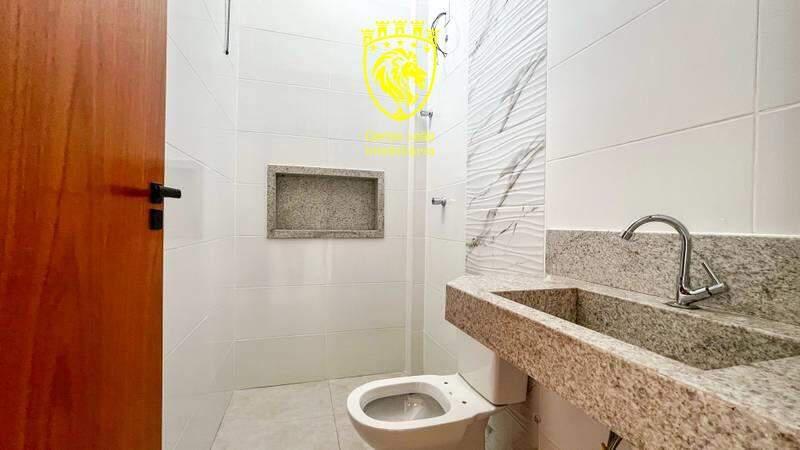 Casa, Candelária, 3 Quartos, 0 Vaga, 1 Suíte