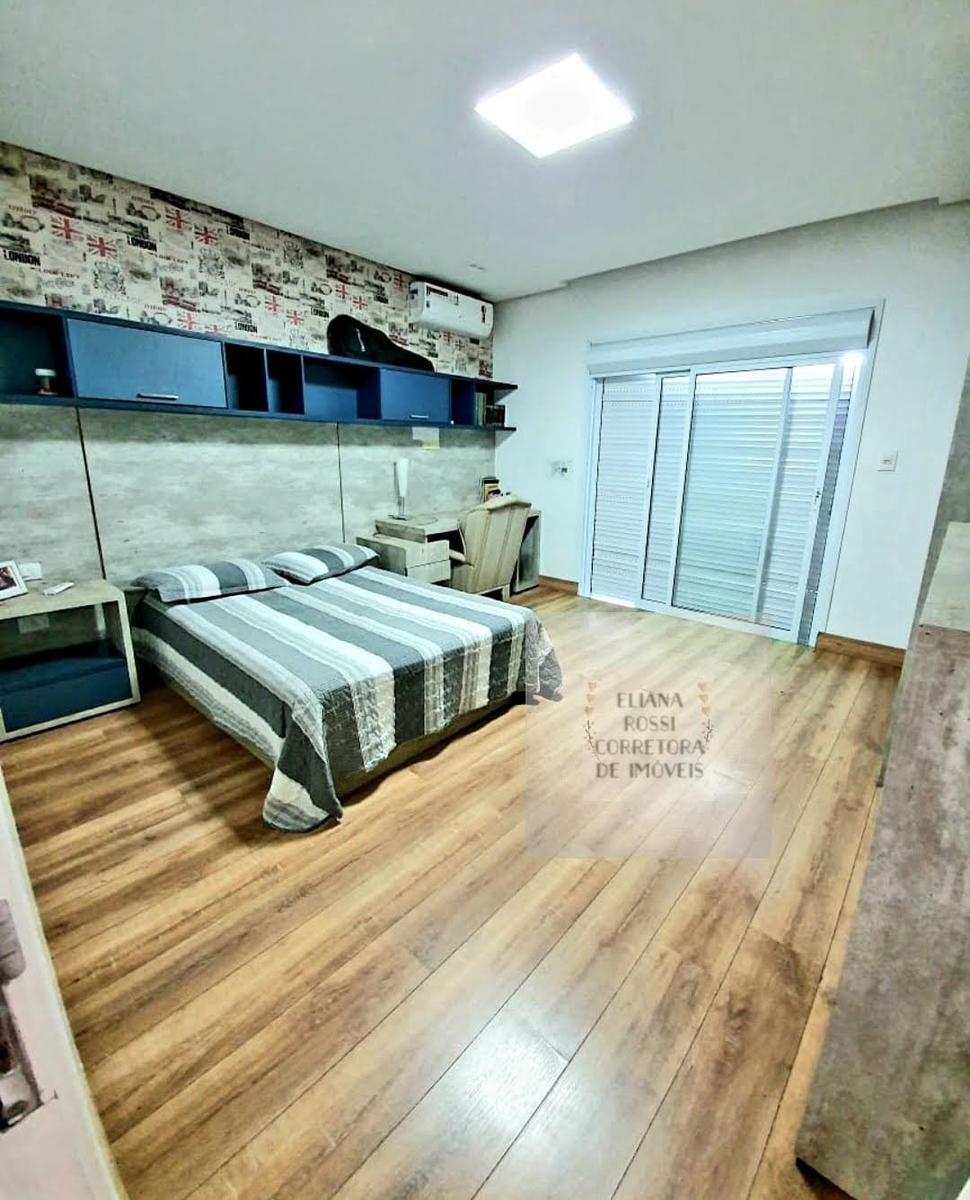 Casa, Centro, 4 Quartos, 3 Vagas