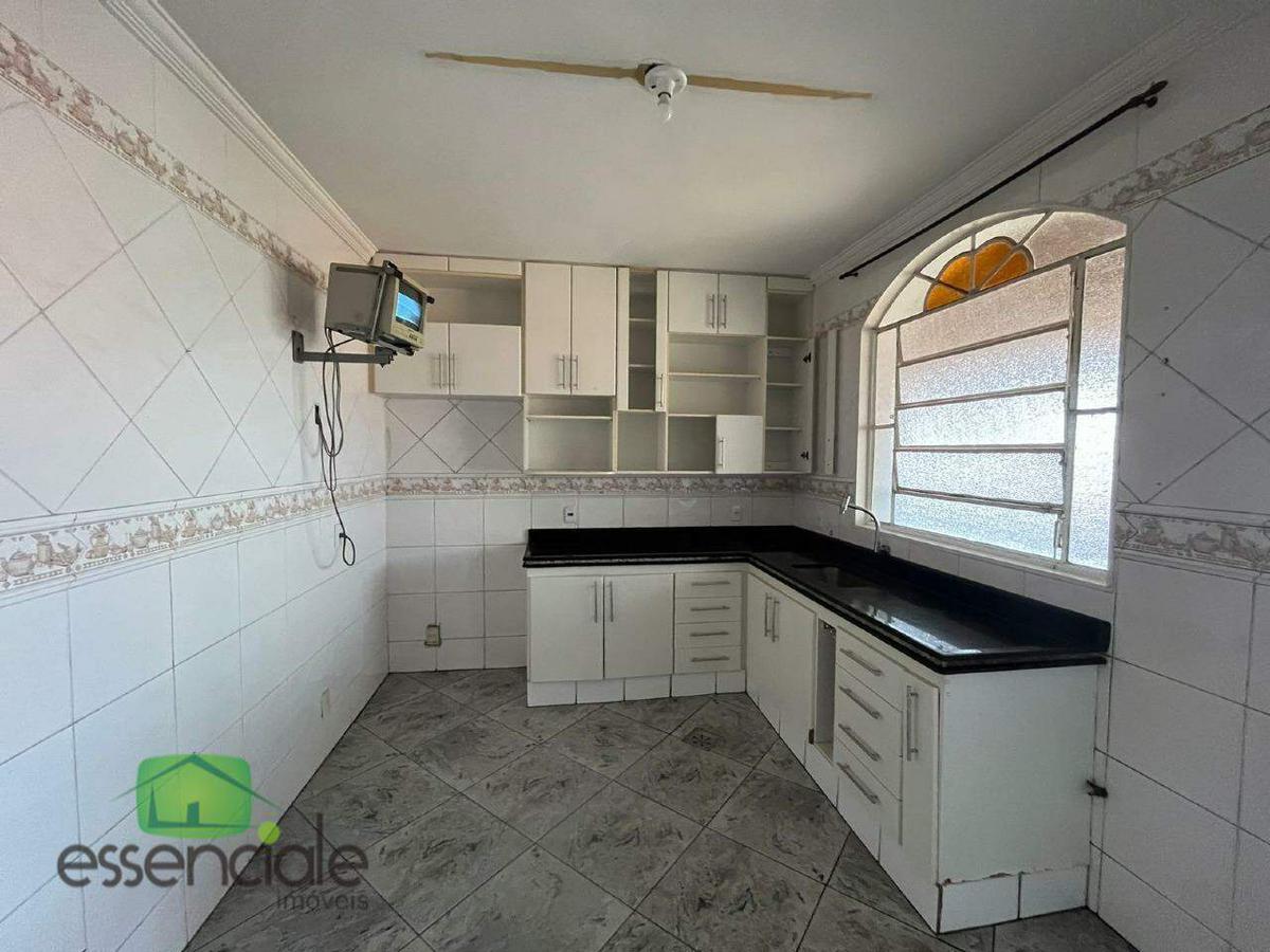Casa, Fonte Grande, 4 Quartos, 6 Vagas, 2 Suítes