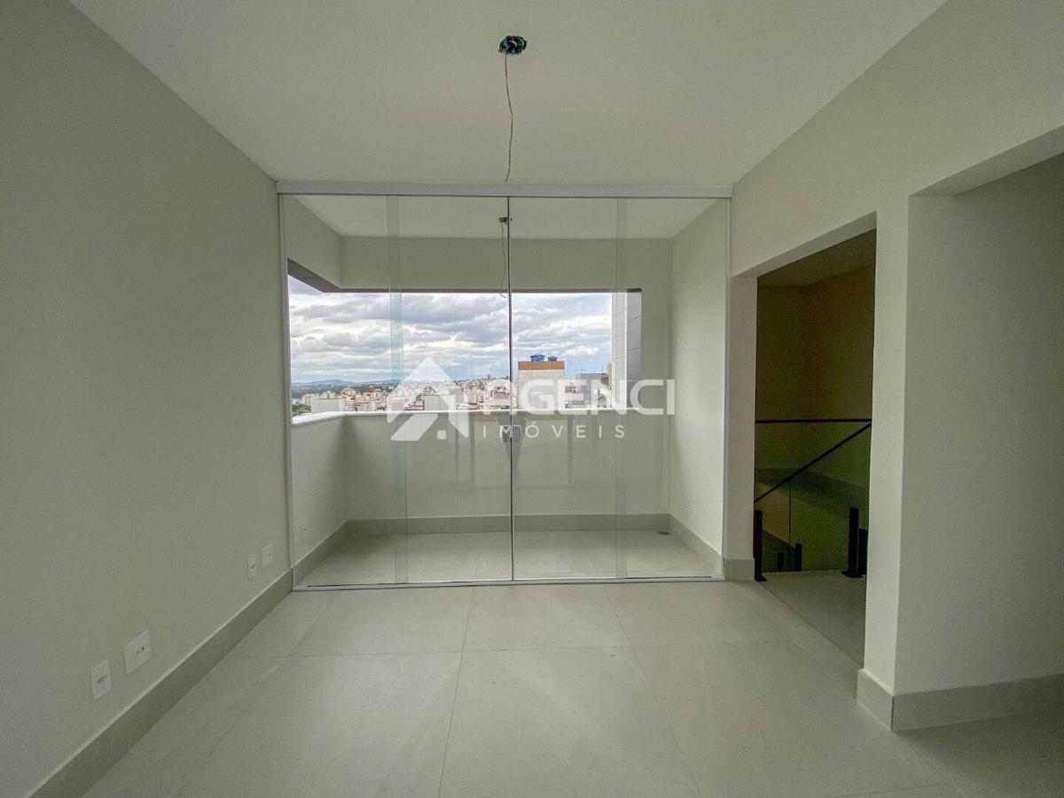 Cobertura, Castelo, 4 Quartos, 0 Vaga, 4 Suítes