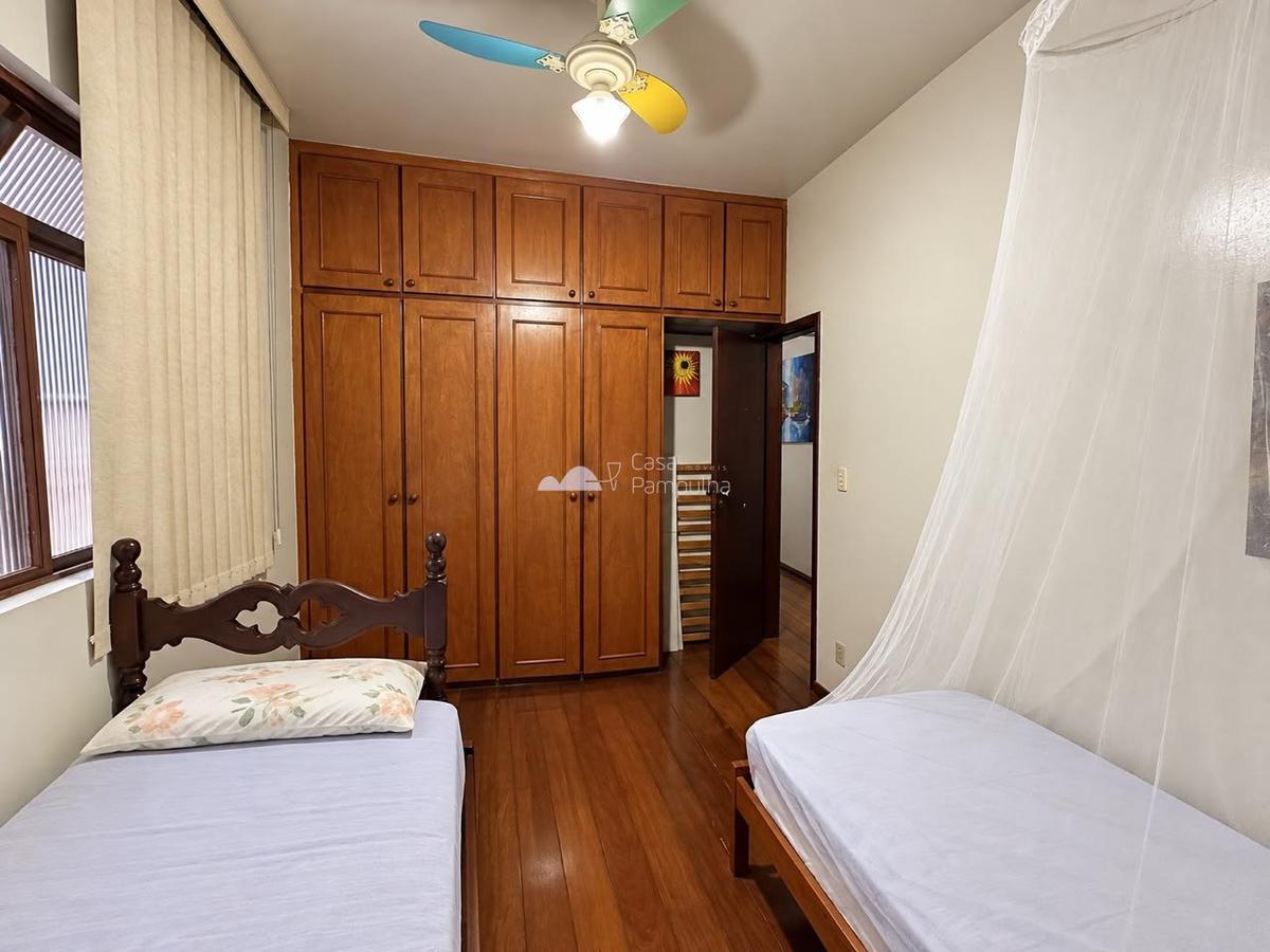 Casa, Liberdade, 6 Quartos, 8 Vagas, 2 Suítes