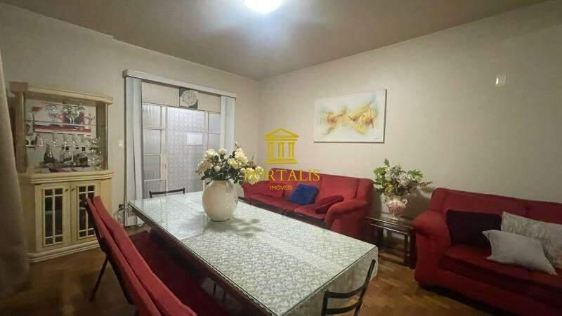 Apartamento, Centro, 4 Quartos, 0 Vaga, 1 Suíte