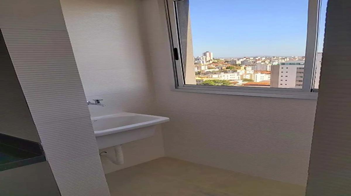 Apartamento, Sagrada Família, 3 Quartos, 2 Vagas, 1 Suíte