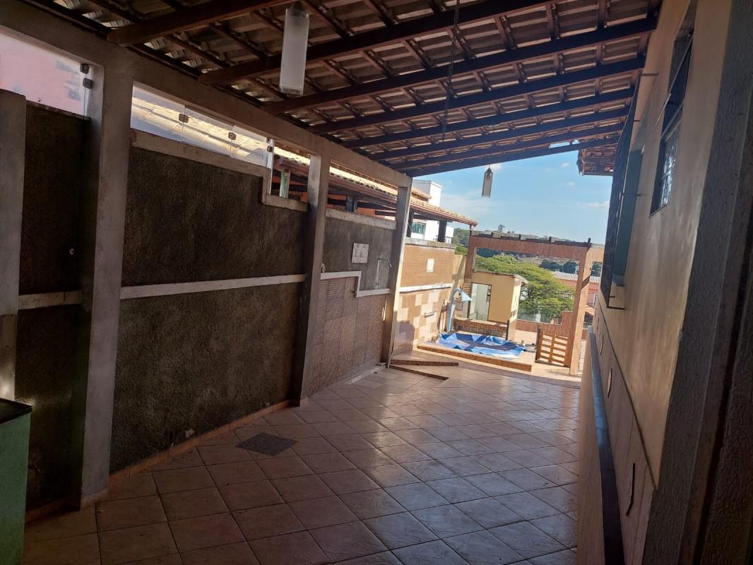 Casa, Santa Inês, 3 Quartos, 2 Vagas, 1 Suíte