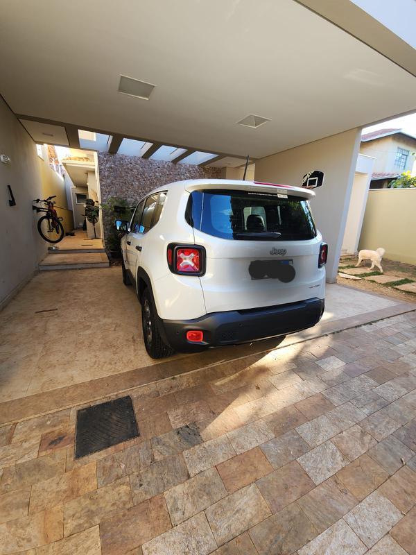 Jeep Renegade Sport 1.8 4x2 Flex 16v Aut.