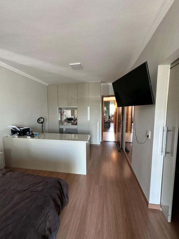 Casa, Monte Verde, 3 Quartos, 2 Vagas, 1 Suíte
