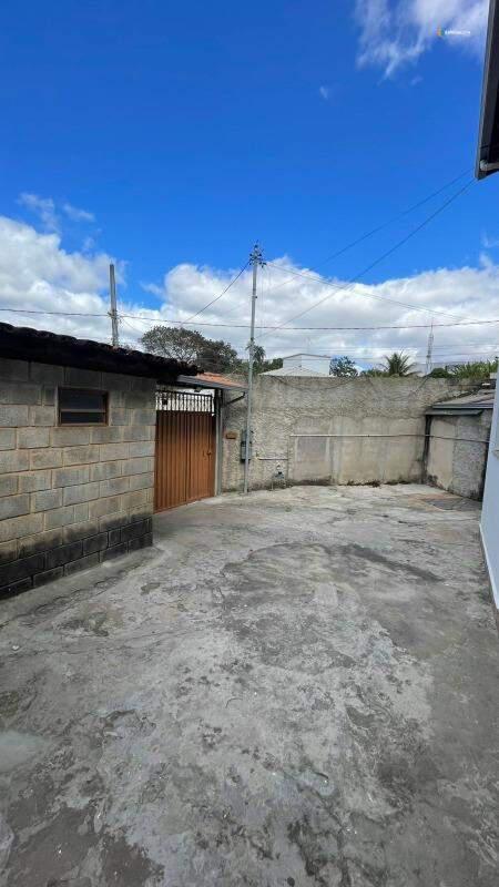 Casa, Adeodato, 2 Quartos, 3 Vagas