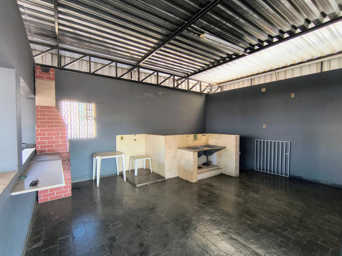 Casa Comercial, União, 0 Quarto, 2 Vagas