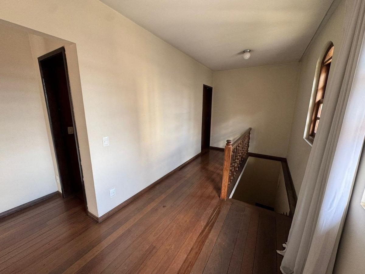 Casa, Floresta, 5 Quartos, 3 Vagas, 1 Suíte