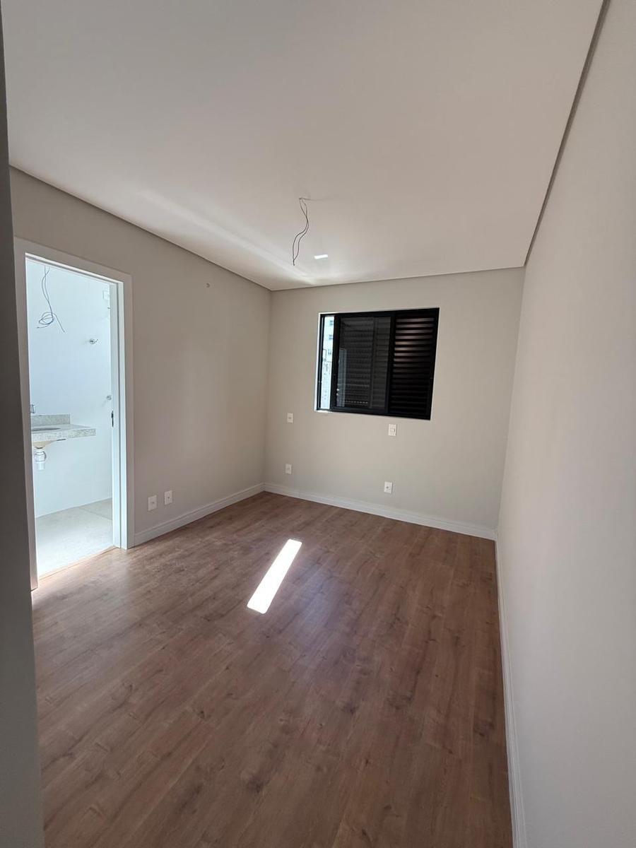 Apartamento, Sion, 2 Quartos, 2 Vagas, 1 Suíte