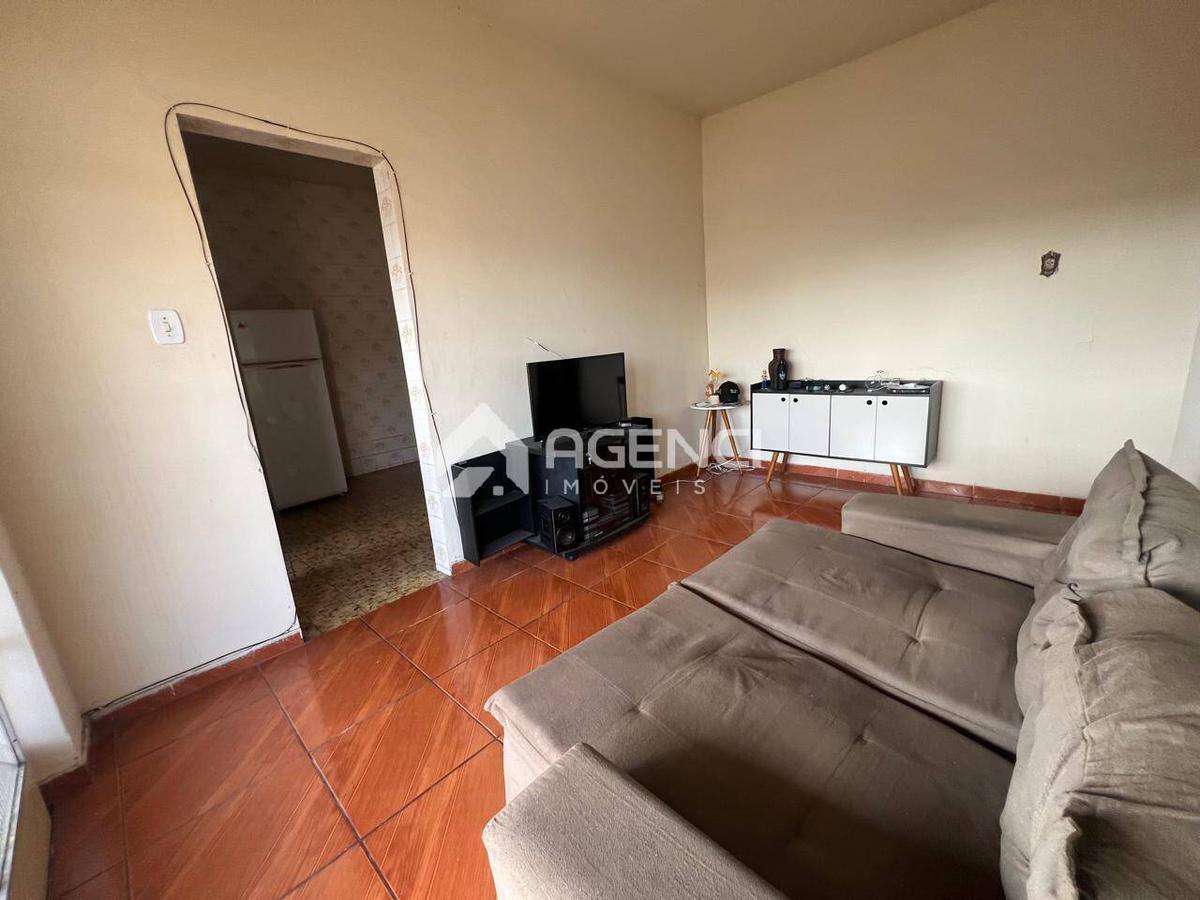 Casa, Camargos, 3 Quartos, 0 Vaga, 0 Suíte