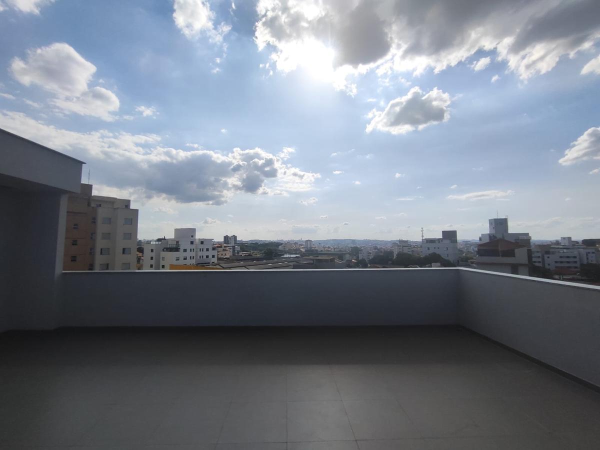 Cobertura, Prado, 3 Quartos, 4 Vagas, 1 Suíte